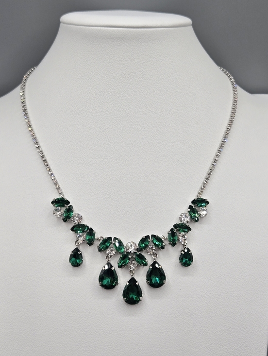 Swarovski Jewelry - Swarovski Crystal Elements Silver Emerald Green Statement Necklace 16 - 19 in